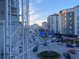 OSMANCIK CADDESİNDE SATILIK 3+1 GENİŞ DAİRE