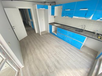 KARAMAN ÇAVUŞTA 3+1 EBEVEYN BANYOLU LÜKS SIFIR KİRALIK DAİRE