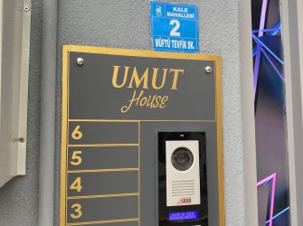 ÇARŞI İÇERİSİNDE 2+1 EŞYALI KİRALIK SIFIR TADİLATLI DAİRE
