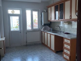 OSMANCIK CADDESİNDE SATILIK 3+1 GENİŞ DAİRE