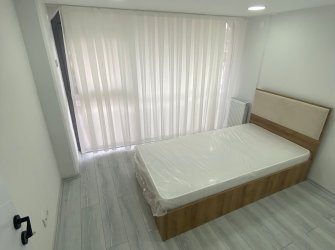 ÇARŞI İÇERİSİNDE 2+1 EŞYALI KİRALIK SIFIR TADİLATLI DAİRE